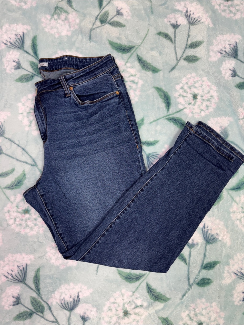 STS Blue Women's Dark Blue Skinny Jeans